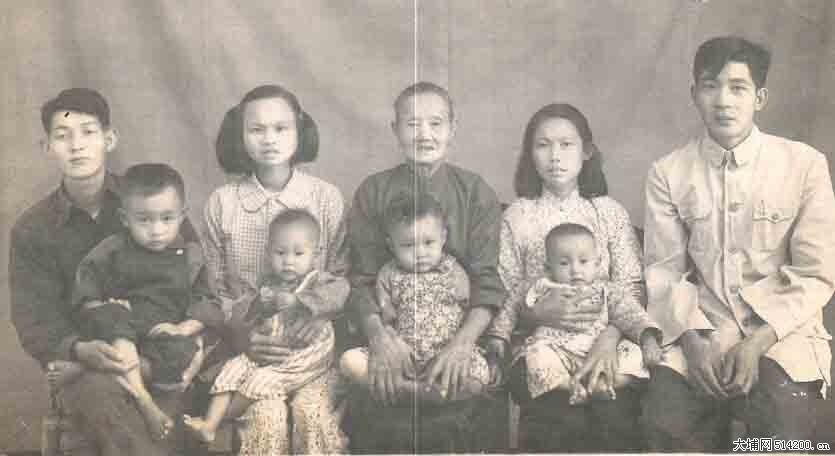 LOO FAMILY CHINA.jpg